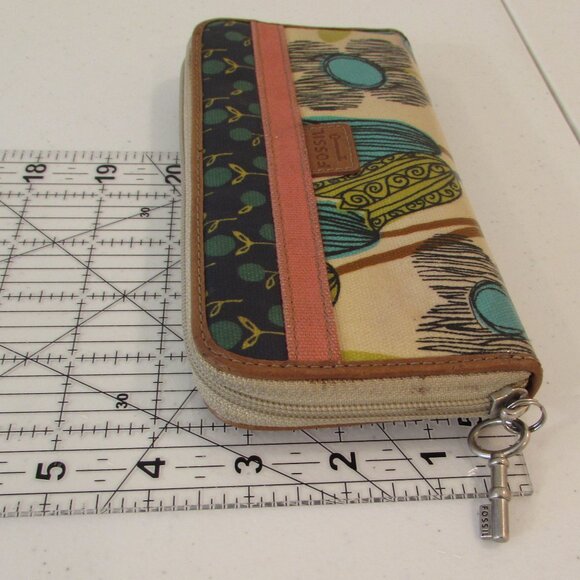 Fossil Key-Per Floral Zip Wallet *FLAW* - Picture 13 of 16